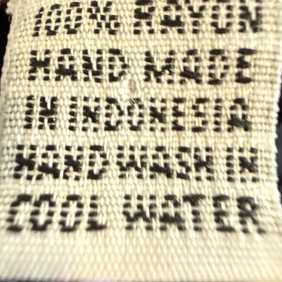 Women’s Shawl or Scarf 100% Rayon Purple and Black Accessory - Picture 7 of 9